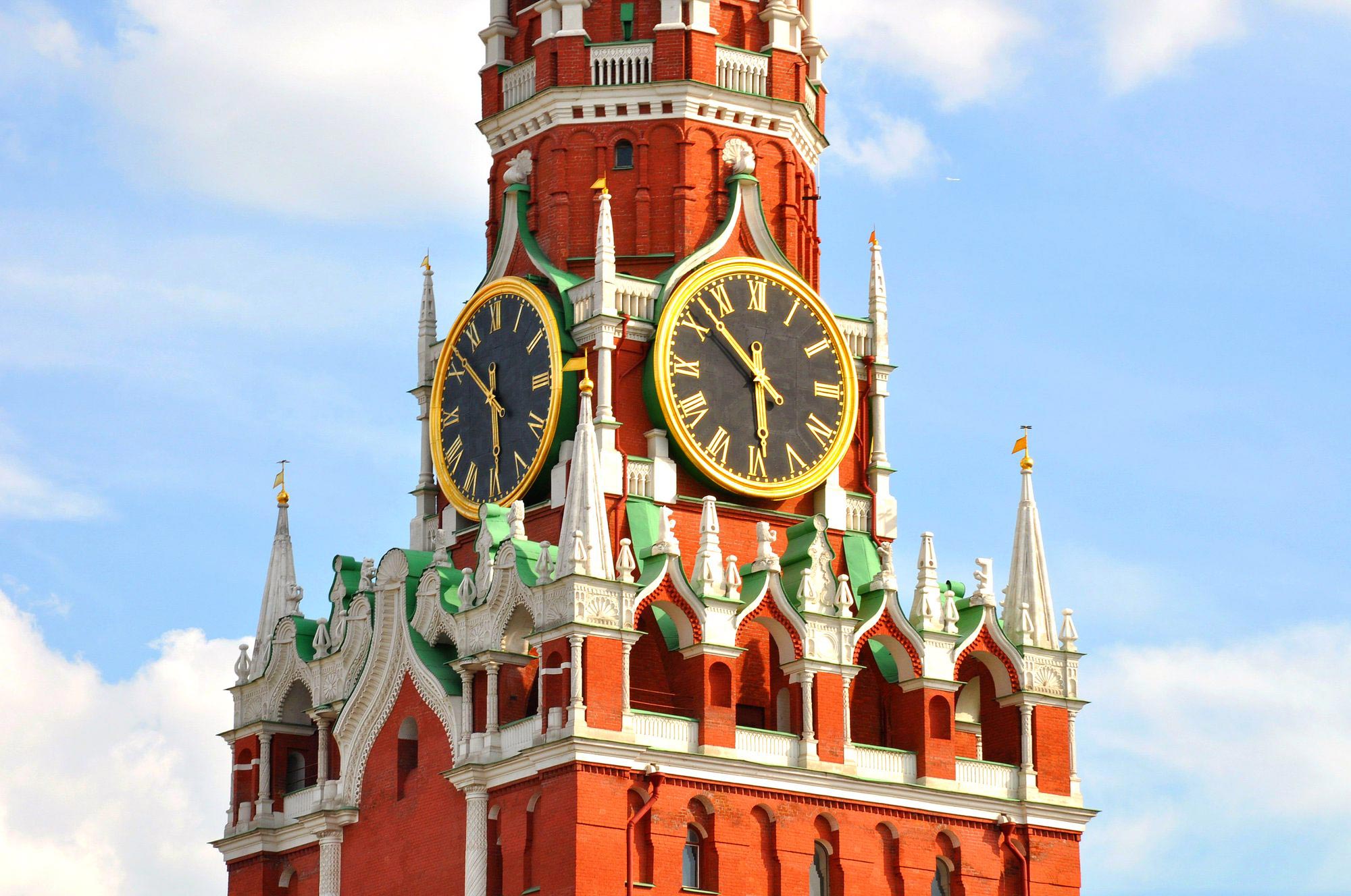 Кремль с часами