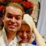 Гоген Солнцев потряс публику совместным снимком с пожилой женой на простынях
