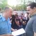 Петербуржцы пока мирно отстаивают парк от застройки храма