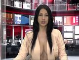 Албанская студентка «пробила грудью» дорогу на ТВ