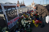 Посмертная жена Немцова требует эксгумации его тела