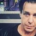 Источники: Лидер группы Rammstein сломал челюсть фанату во время ссоры в отеле