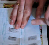 В российские загранпаспорта внесут отпечатки пальцев