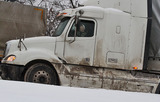 МЧС: На трассе в Оренбургской области десятки машин попали в снежный затор