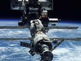 Экипаж МКС поздравил землян с Днем космонавтики