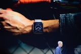 Часы Apple Watch появятся в продаже весной 2015 года