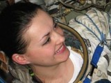 Роскосмос опубликовал в блоге фото Серовой в космосе (ФОТО)