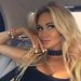 Родившая первенца Виктория Лопырева показала избранника крупным планом