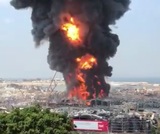В порту Бейрута новое ЧП - мощный пожар