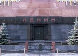 Полиция задержала мужчину, запустившего беспилотник над мавзолеем Ленина