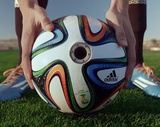 Мяч чемпионата мира по футболу оснастили шестью панорамными камерами