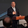 Израильская полиция рекомендует предъявить Нетаньяху обвинение в коррупции
