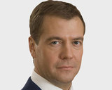 Медведев поздравил верующих с праздником Пасхи