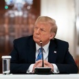 Резолюцию об импичменте Трампа передали в Сенат