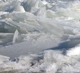В Антарктиде айсберг чуть не разрушил российскую полярную станцию