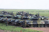 СМИ: Колонна украинских танков вошла в Луганск, начались бои