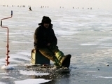 Спасатели сняли 46 человек со льдины в Сахалине