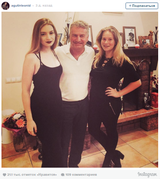 Агутин показал своих дочерей в Instagram