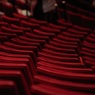 Театр начинается с маски: Роспотребнадзор дал рекомендации насчёт спектаклей и концертов