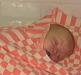 Труп младенца нашли местные жители в мусорном контейнере на северо-западе Москвы