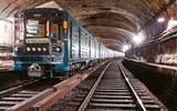 В тоннеле метро в Москве поезд подобрал диггера