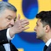 Порошенко заявил, что Зеленскому надо встать на колени перед Путиным