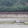 Судьба сотен пассажиров с затонувшего накануне судна в Китае неизвестна
