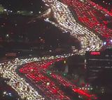 Лос-Анджелес застыл в многокилометровых пробках в канун Дня благодарения