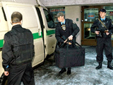 В Москве грабители в шарфах обстреляли инкассаторов