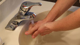 Учёные: опасные инфекции передаются из-за неправильного мытья рук
