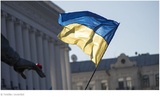В Киеве из ракетницы обстреляно посольство России во время марша ко Дню добровольца