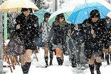 Сильный снегопад отменил в Японии сотни авиарейсов