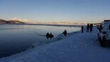 Камчатские спасатели на веслах добирались до льдины, чтобы ребенка не унесло в океан