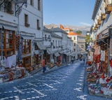 Четверо российских туристов погибли в отеле в Албании: подозревают отравление - но чем?