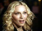 Пользователи сети осудили Мадонну за пиар на парижских терактах
