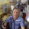 Космонавт: "Отверстие в "Союзе" просверлили изнутри"