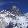 Покорение Эвереста откладывается - россиян попросили покинуть Непал