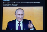 Путин ответил на вопрос Собчак об участии оппозиционеров в выборах