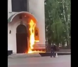 В Тюмени задержали подозреваемого в попытке поджечь фасад храма