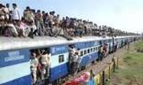 Железнодорожная катастрофа в Индии унесла десятки жизней