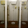Труп иностранца сутки пролежал в общественном туалете в Москве