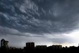 Дожди, но не спасительные: в Волгограде ожидается мощный природный катаклизм с градом и ветром