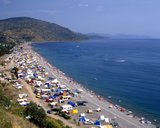 Начинается снос незаконных ограждений на пляжах в Крыму