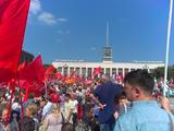 Коммунисты в Петербурге вывели людей на митинг