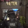 Полиция провела рейд с обыском посетителей и задержаниями в известном петербургском ресторане