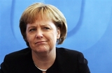 Страсти-мордасти: левый французский евродепутат нахамил Меркель