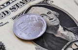 Экономисты предупредили о долларе по 90 рублей в случае второй волны коронавируса