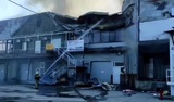 В Новосибирске загорелся склад грюче-смазочных материалов
