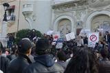 Многотысячный марш памяти жертв теракта проходит в Тунисе