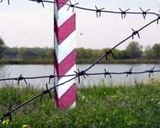 Объединенная Европа: Венгрия заматывает границу колючей проволокой